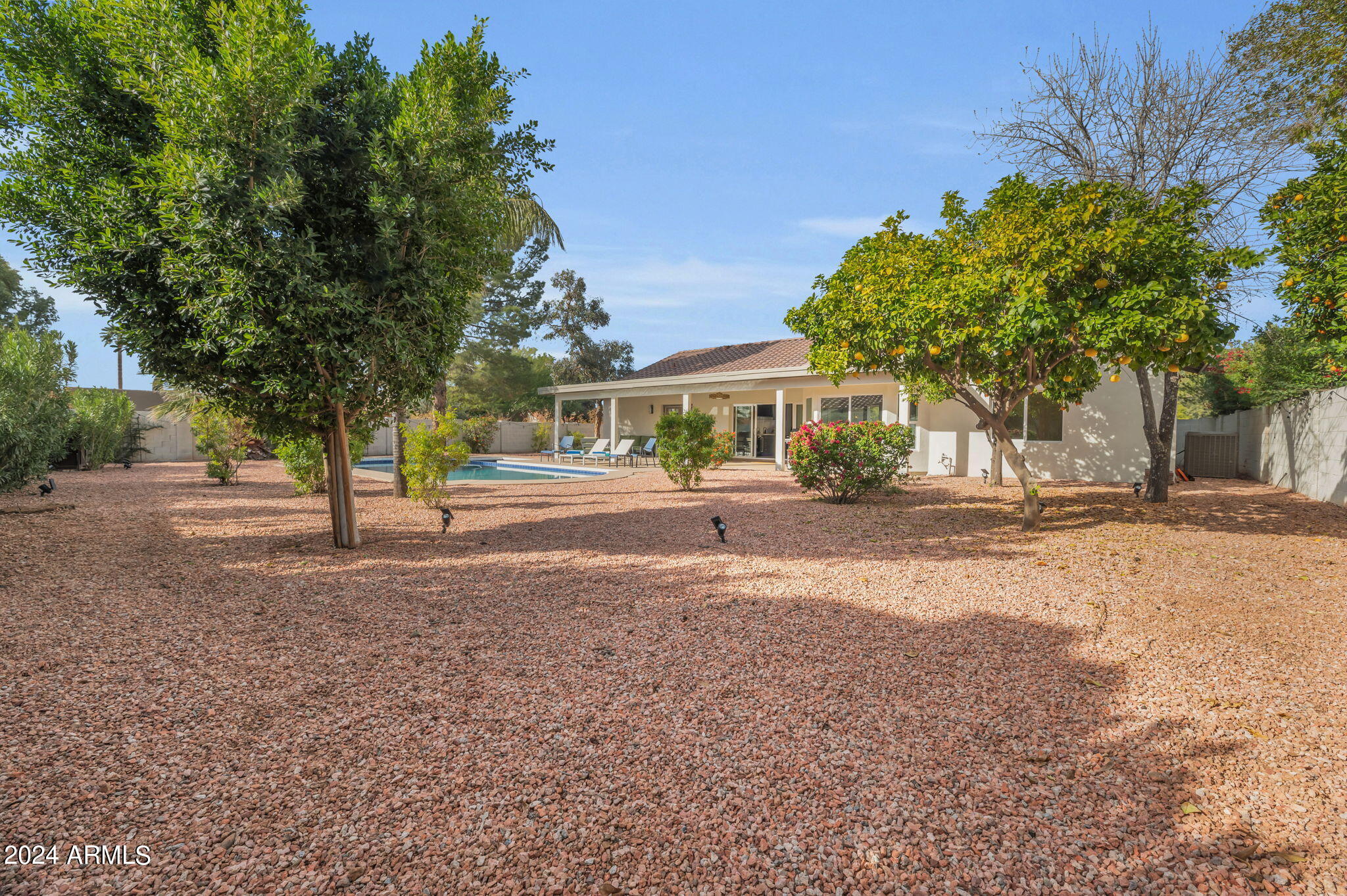 10207 E SAN SALVADOR Drive