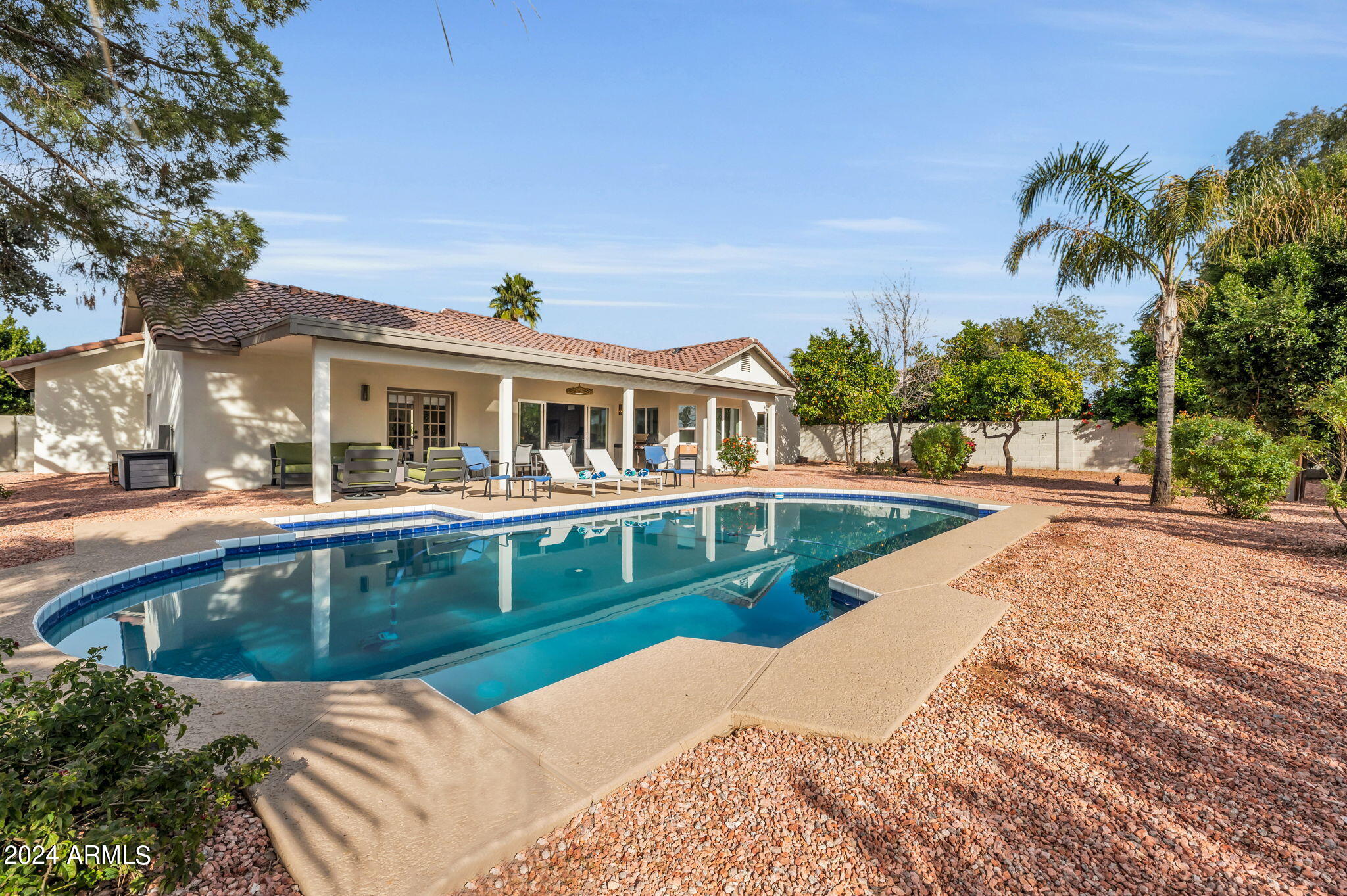 10207 E SAN SALVADOR Drive