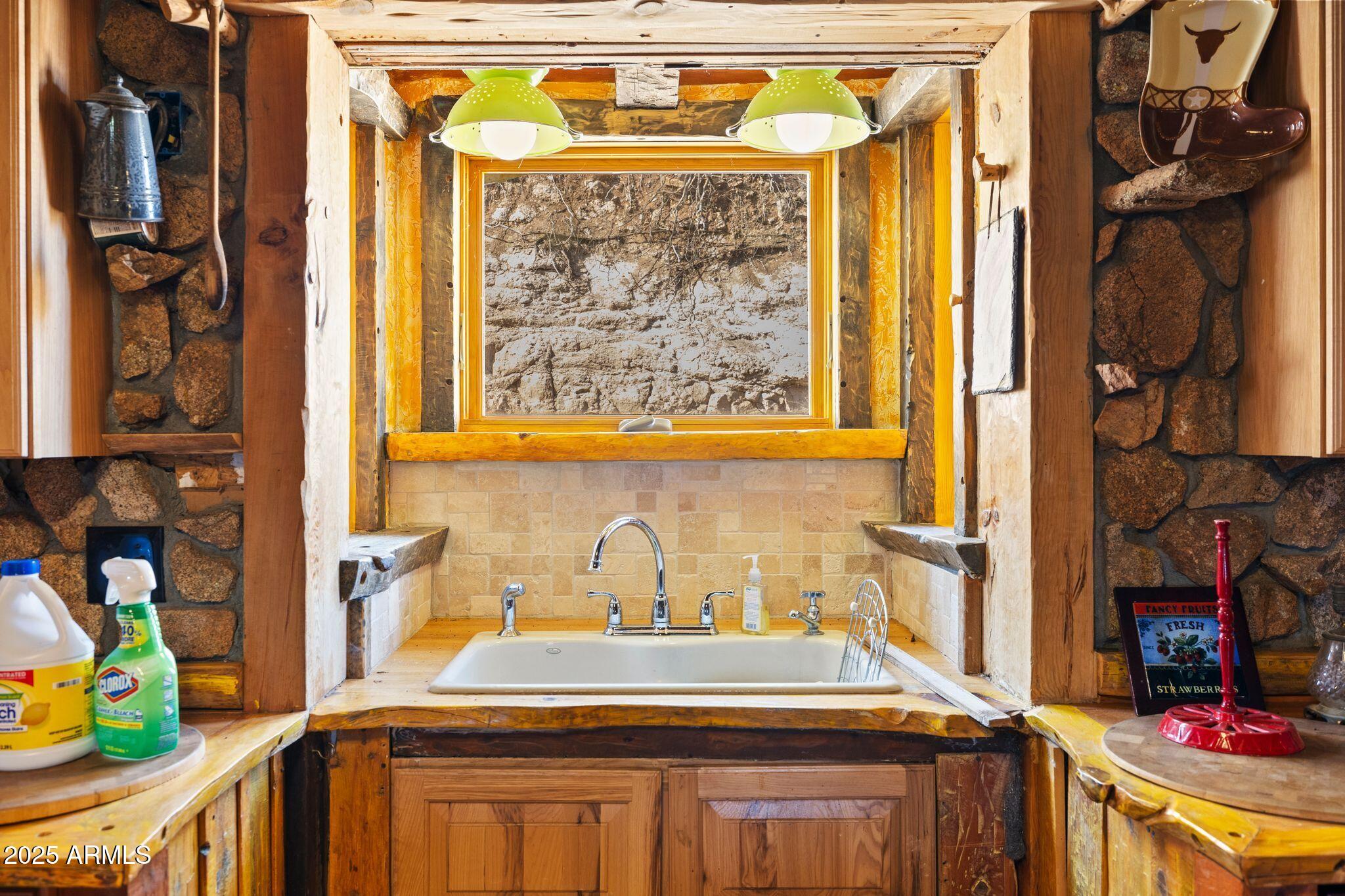 26580 E Tarantula Trail