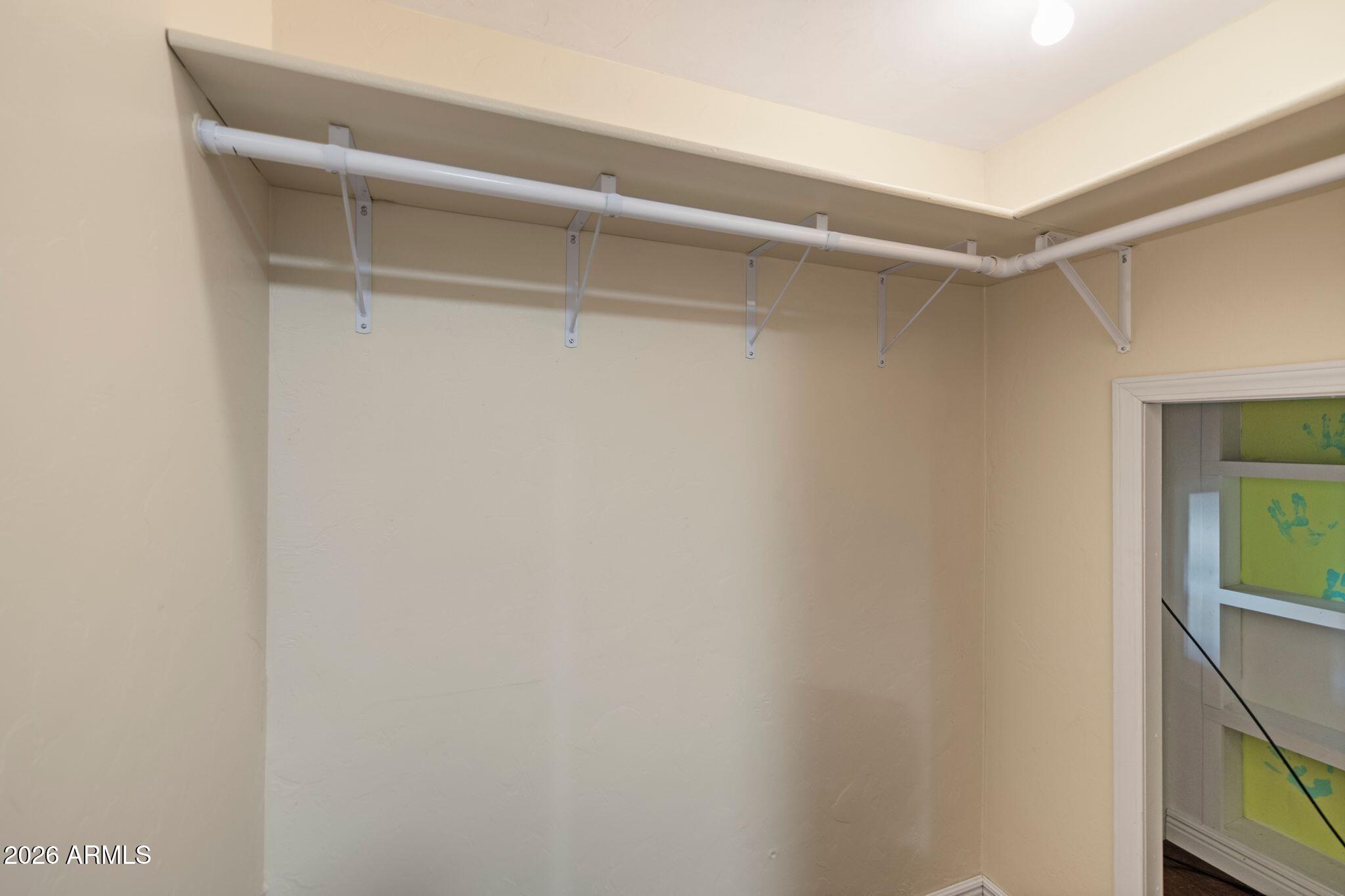 117 N EQUESTRIAN Way