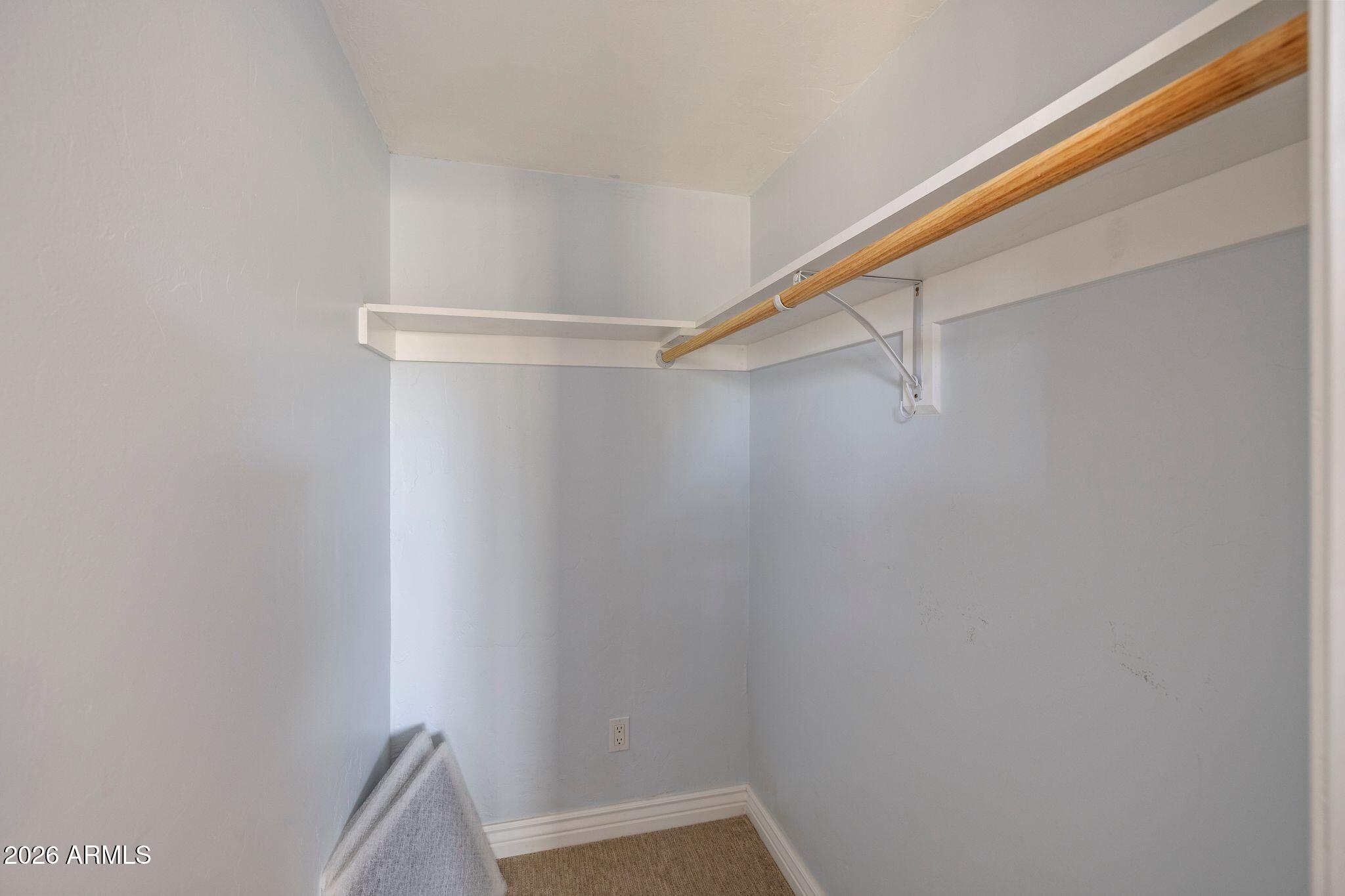 117 N EQUESTRIAN Way