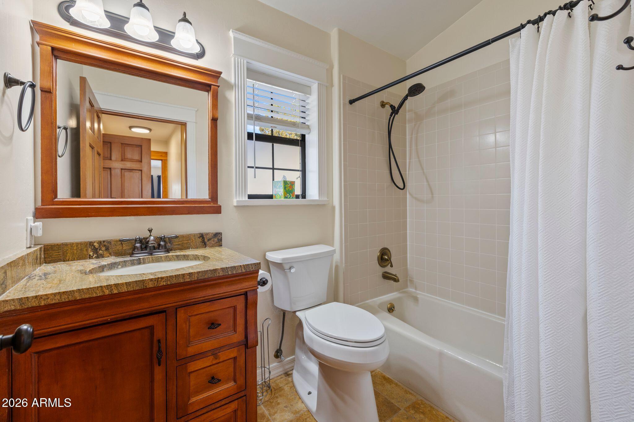 117 N EQUESTRIAN Way