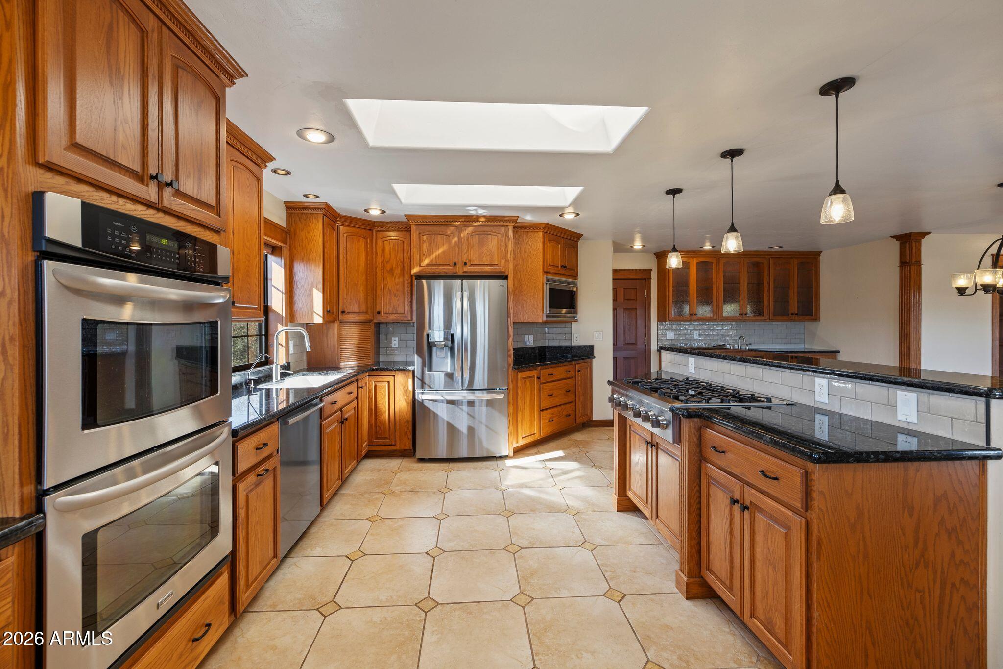 117 N EQUESTRIAN Way