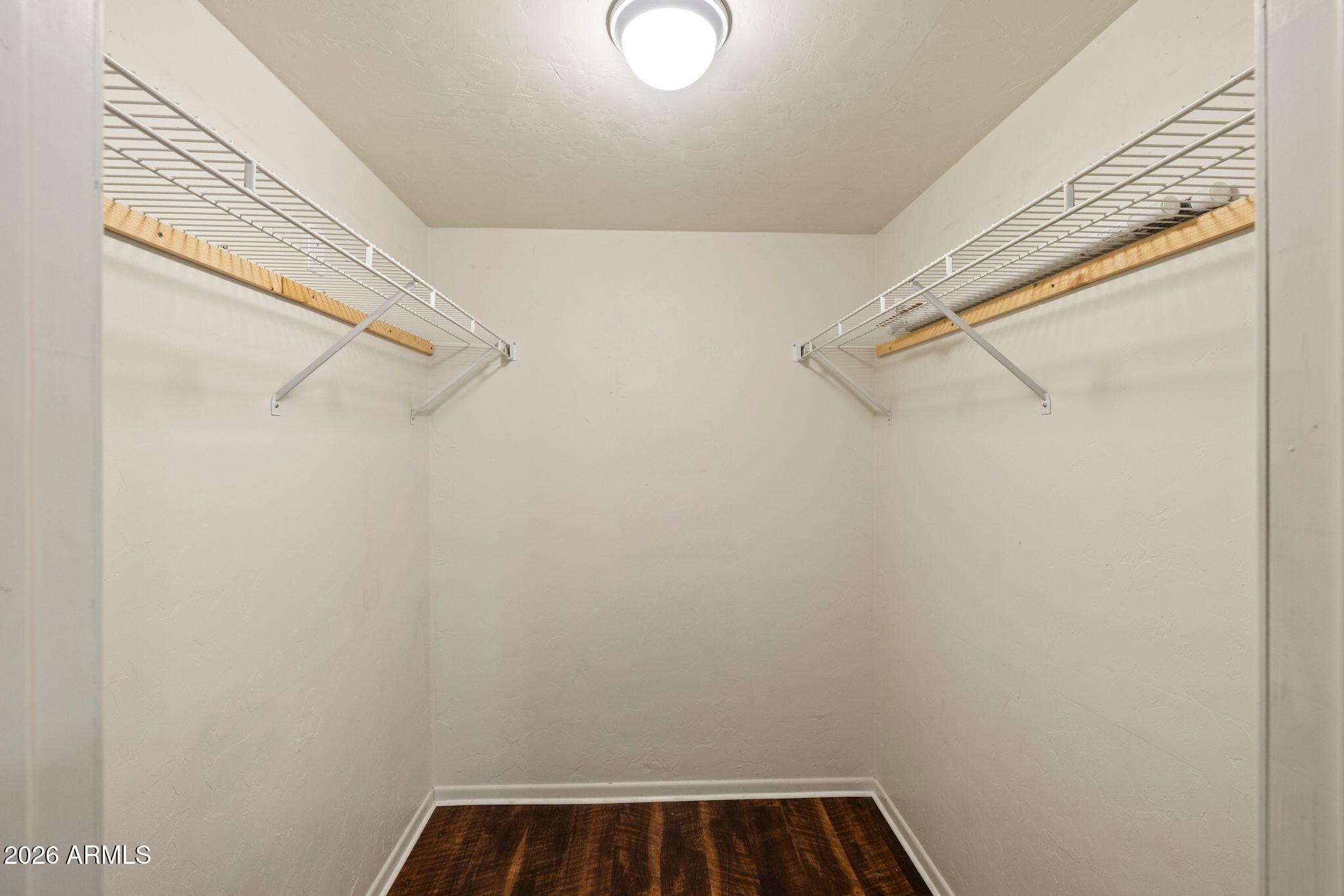 117 N EQUESTRIAN Way