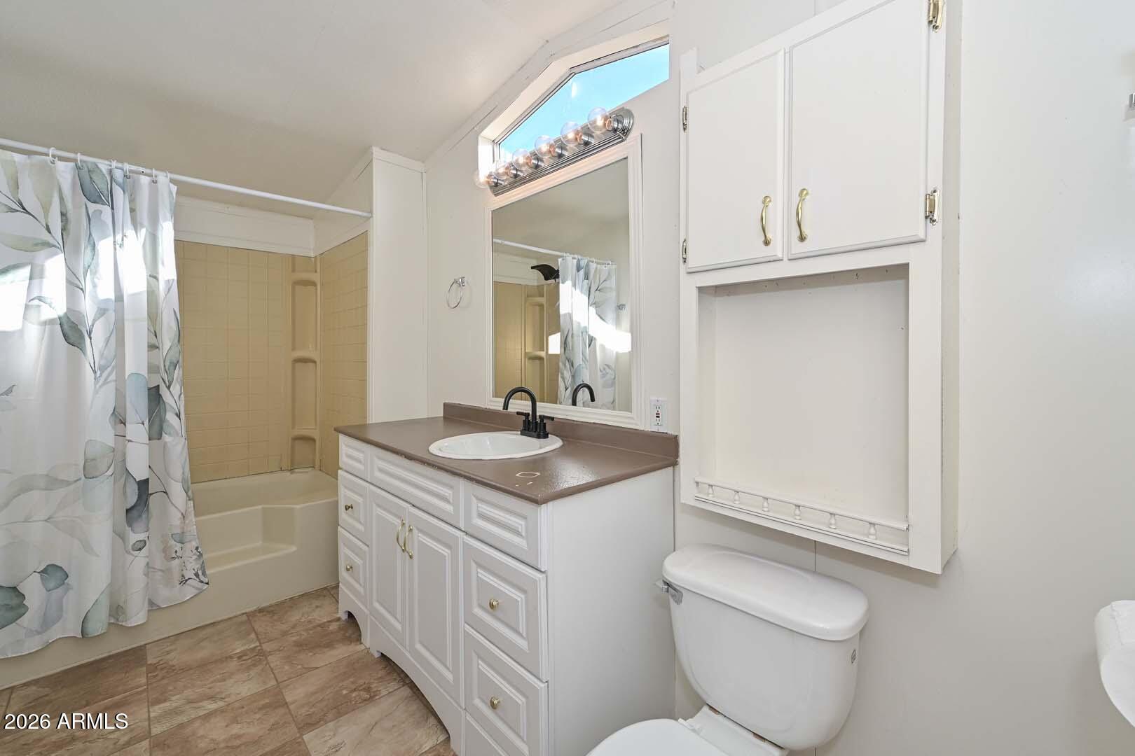 8301 N 103 Avenue 203