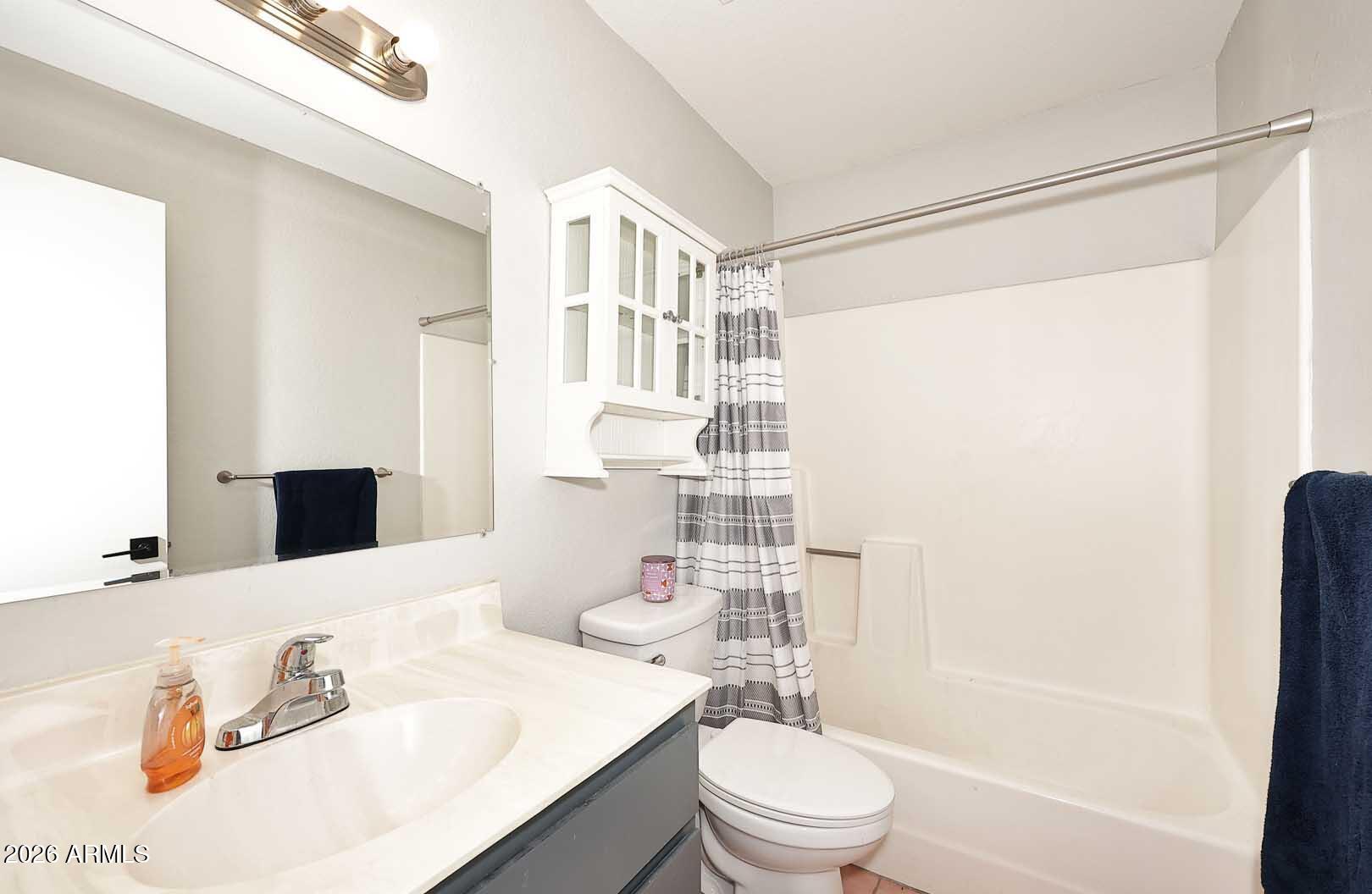 1721 E SANDRA Terrace