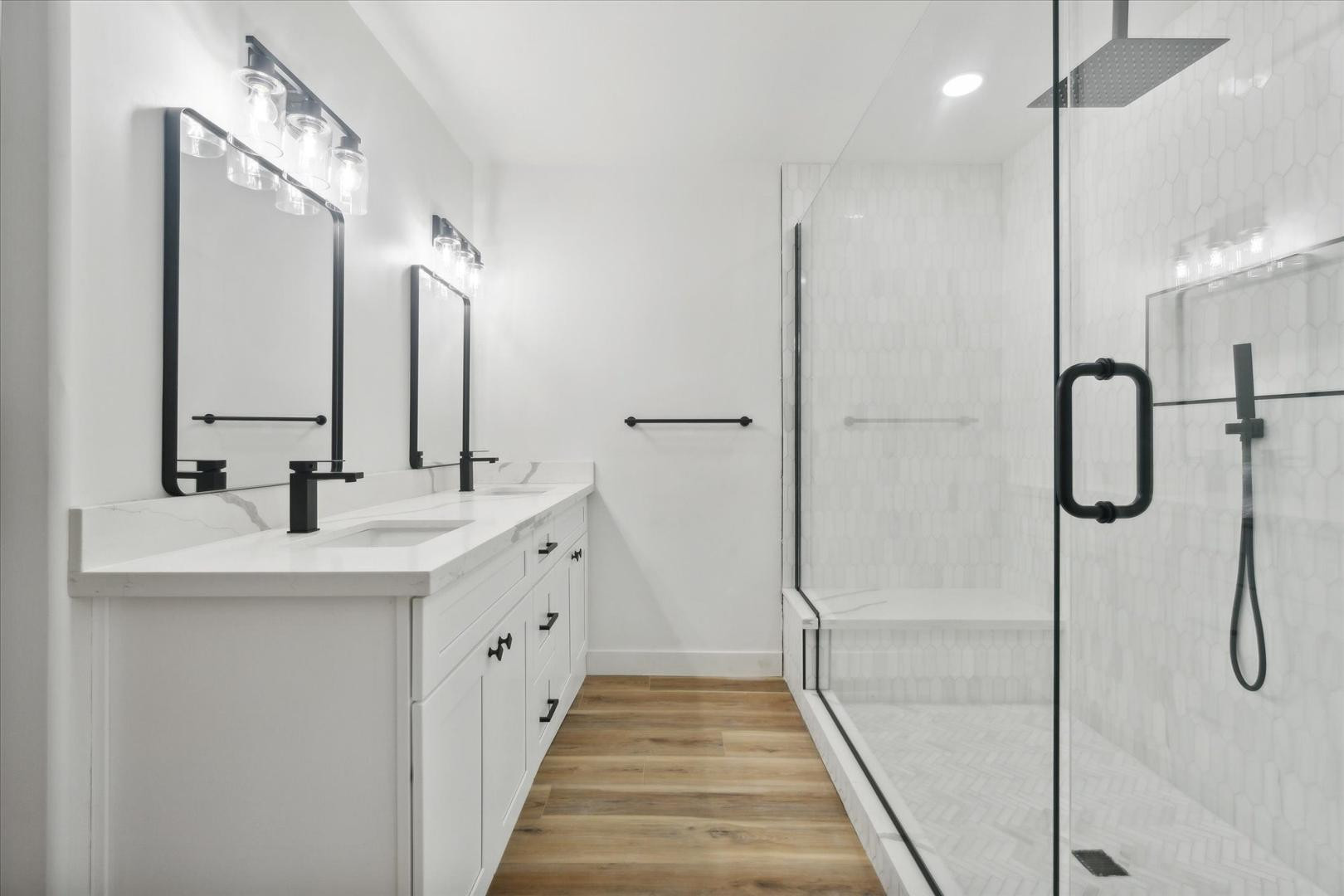 8525 E Clarendon Avenue