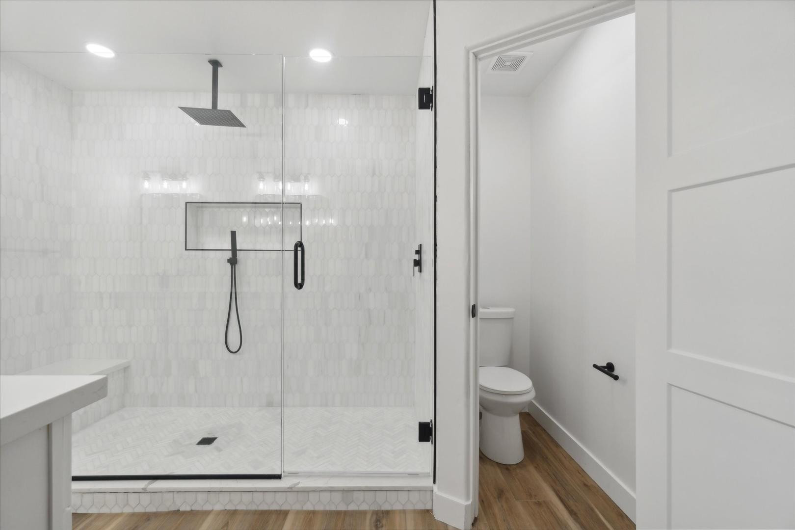 8525 E Clarendon Avenue