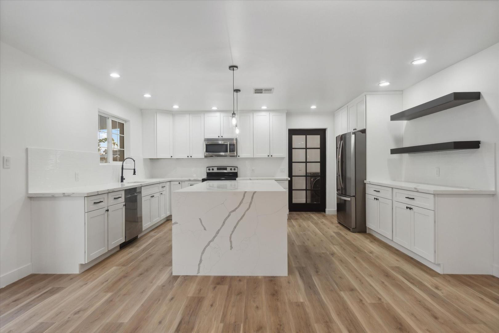 8525 E Clarendon Avenue