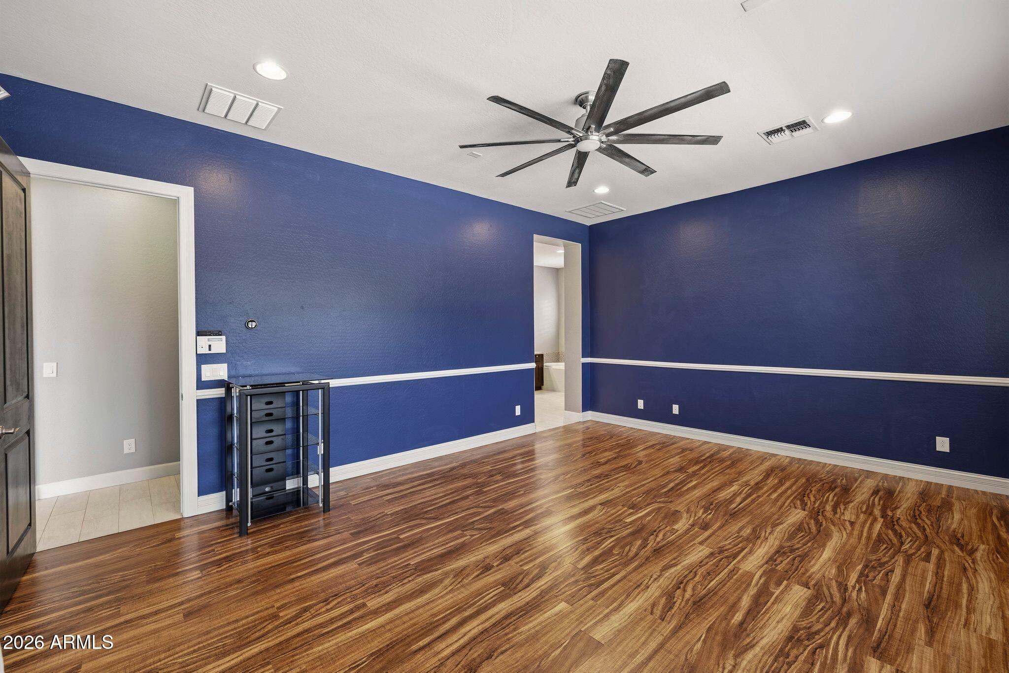 5519 E WINDSTONE Trail