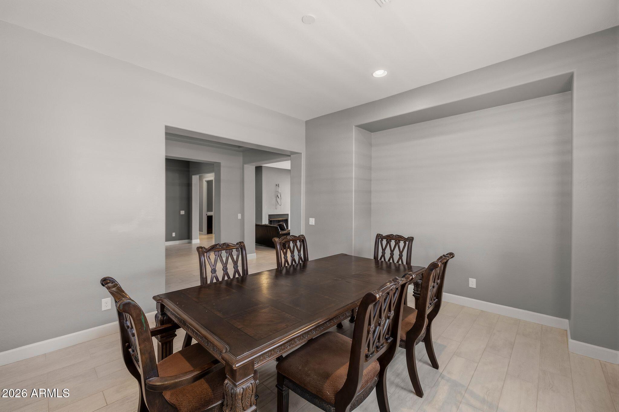 5519 E WINDSTONE Trail