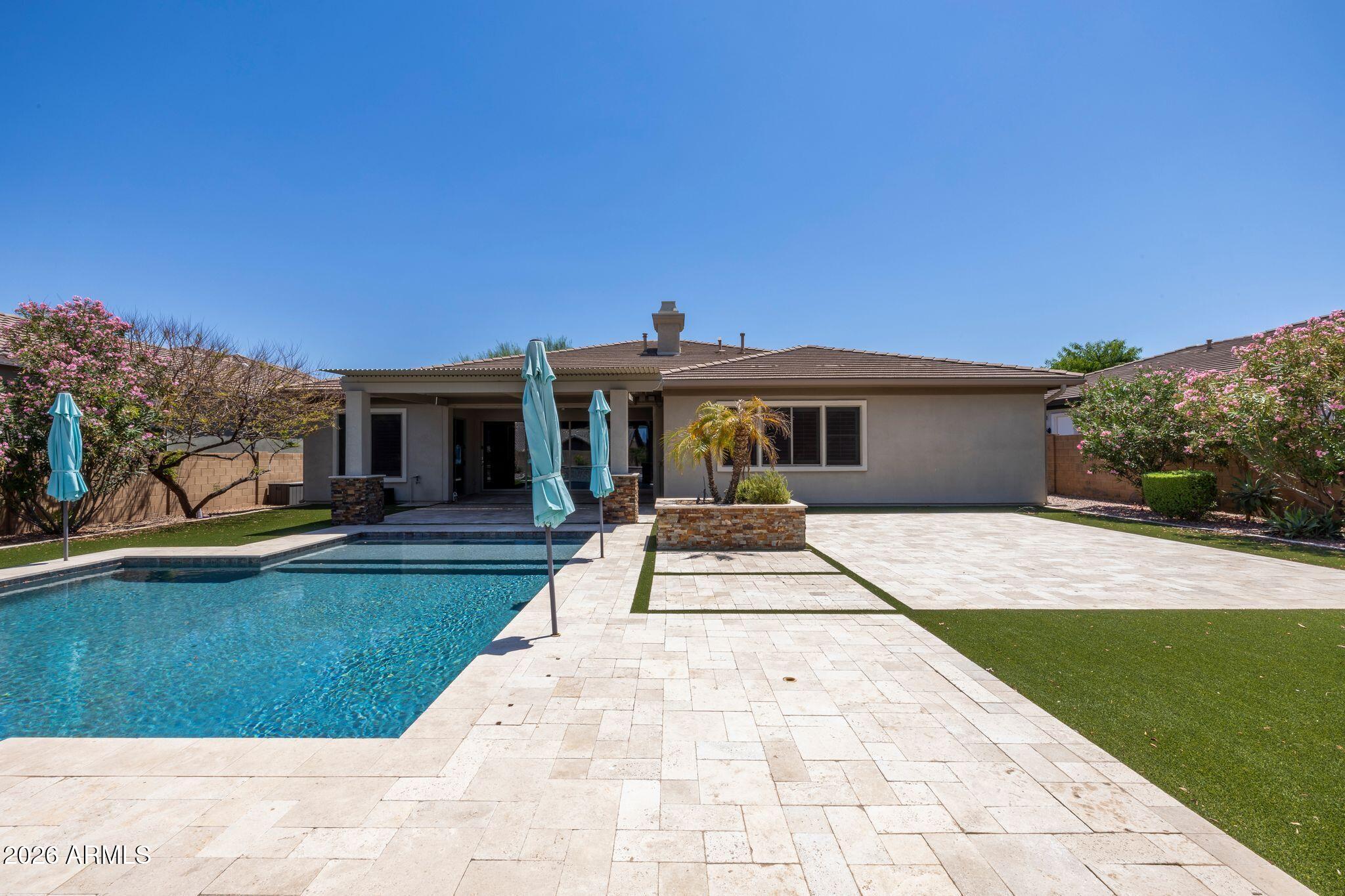 5519 E WINDSTONE Trail
