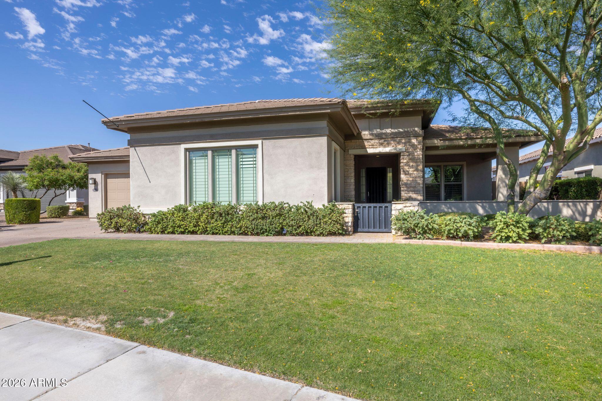 5519 E WINDSTONE Trail