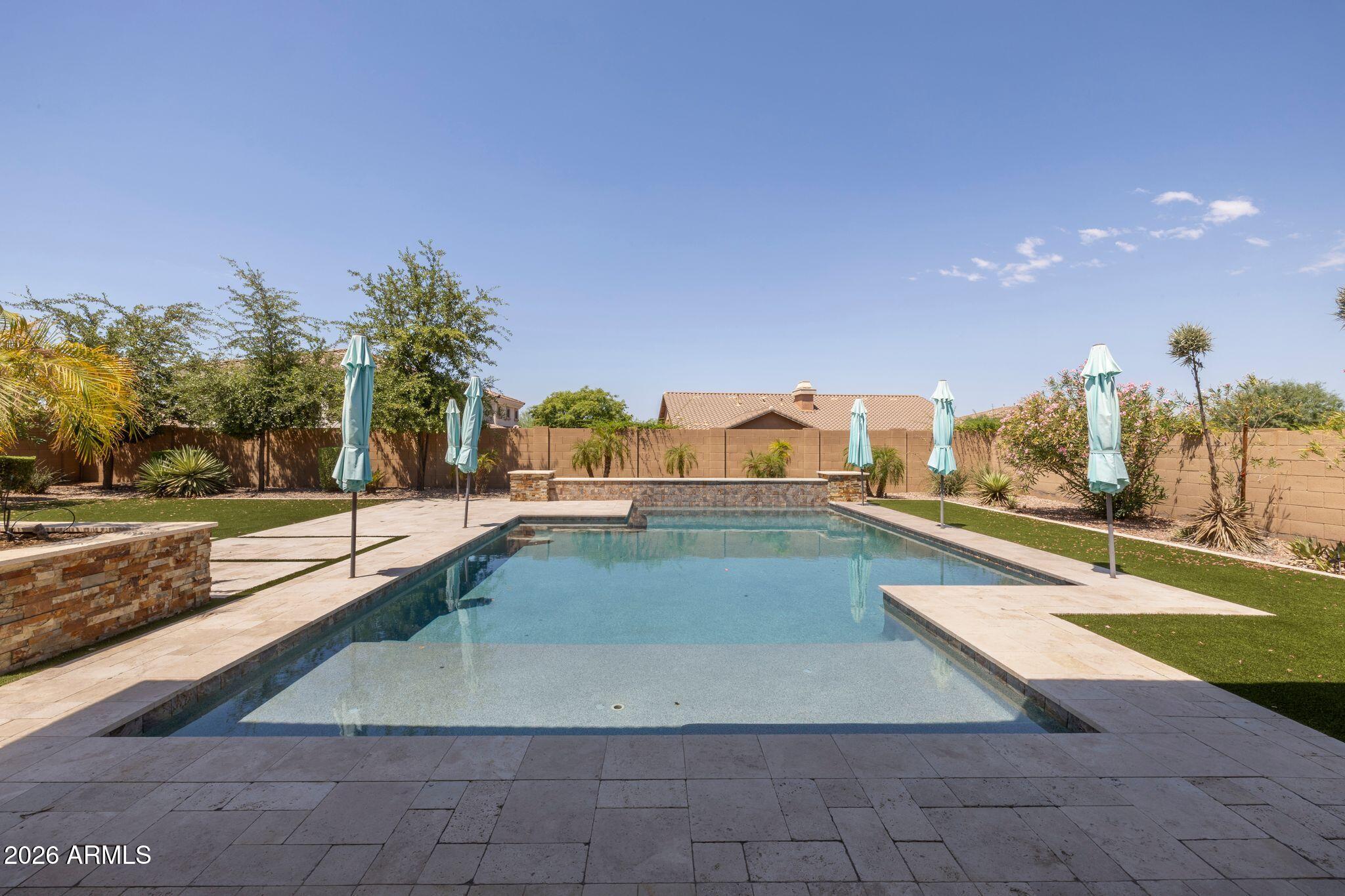 5519 E WINDSTONE Trail