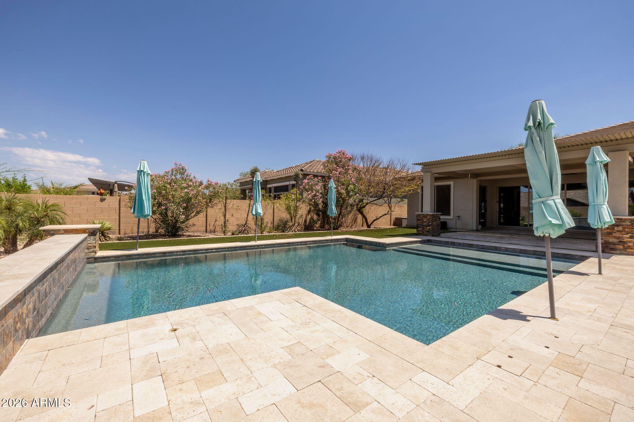 5519 E WINDSTONE Trail