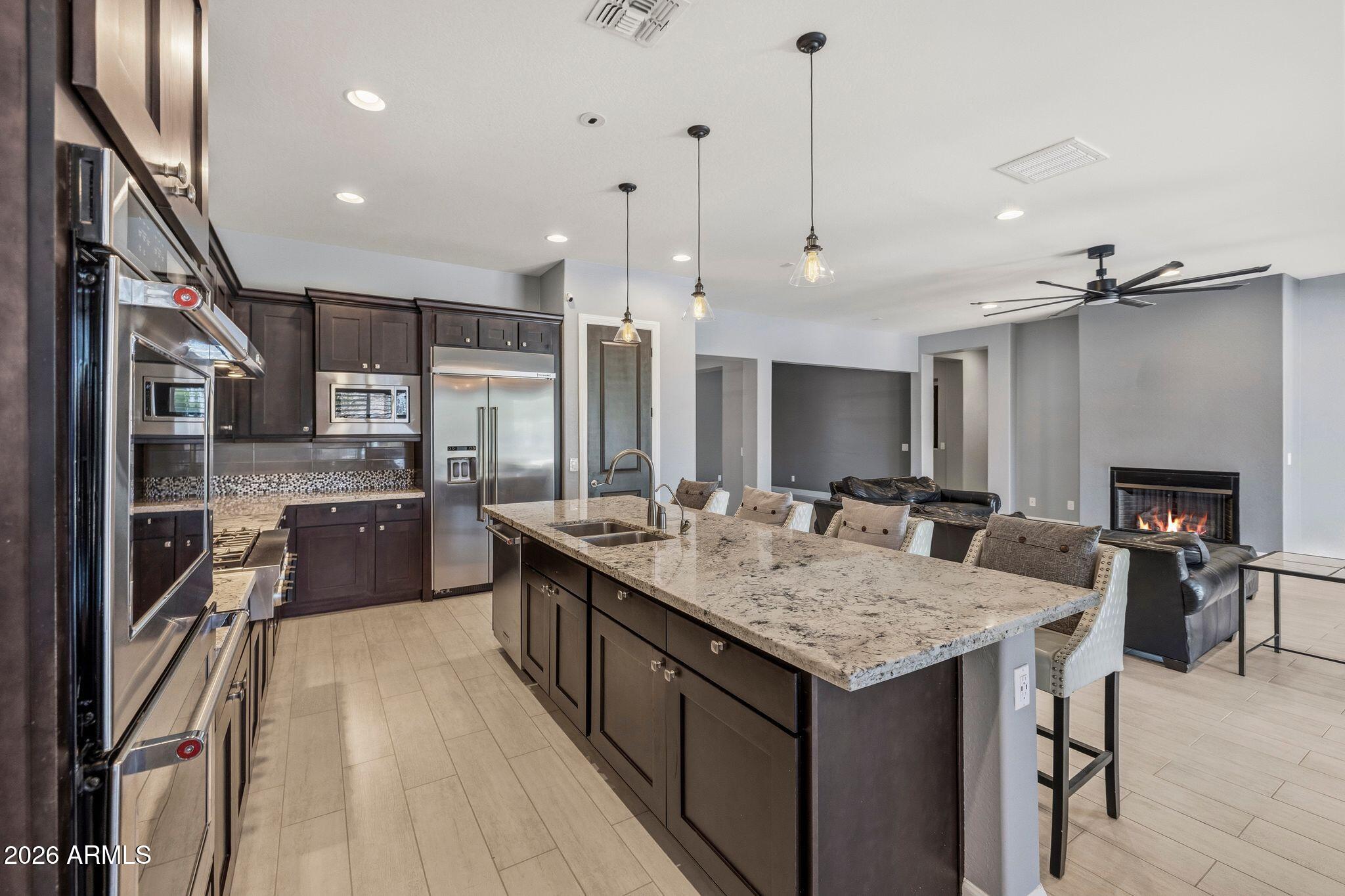 5519 E WINDSTONE Trail
