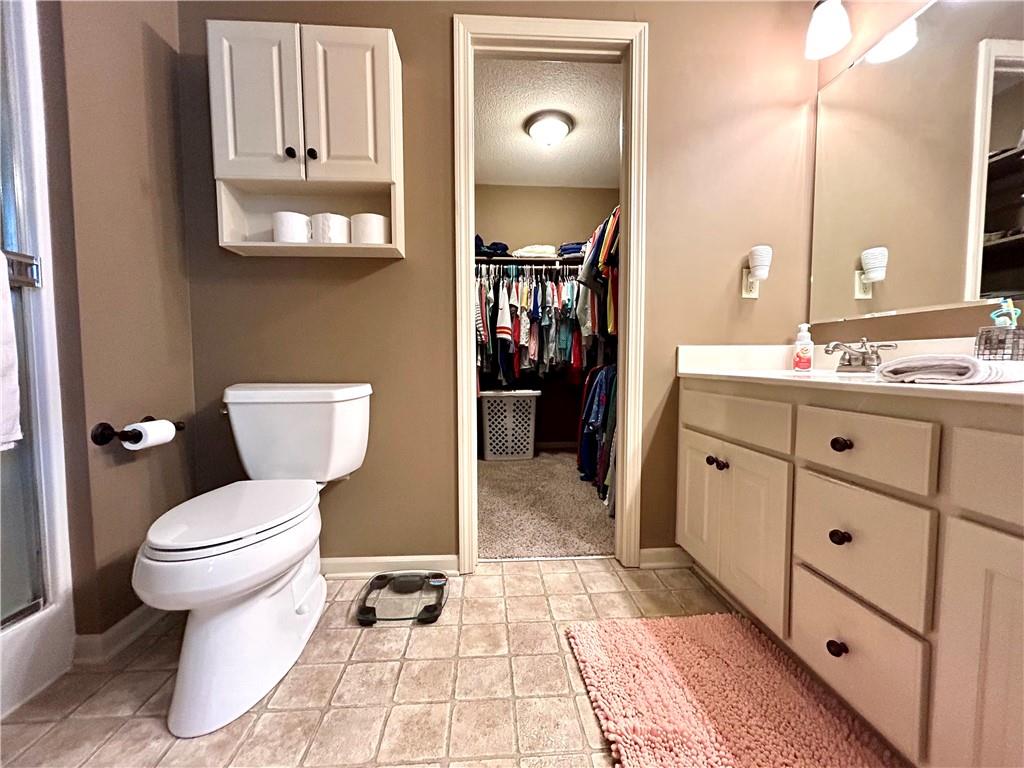 513 E Cheyenne Street