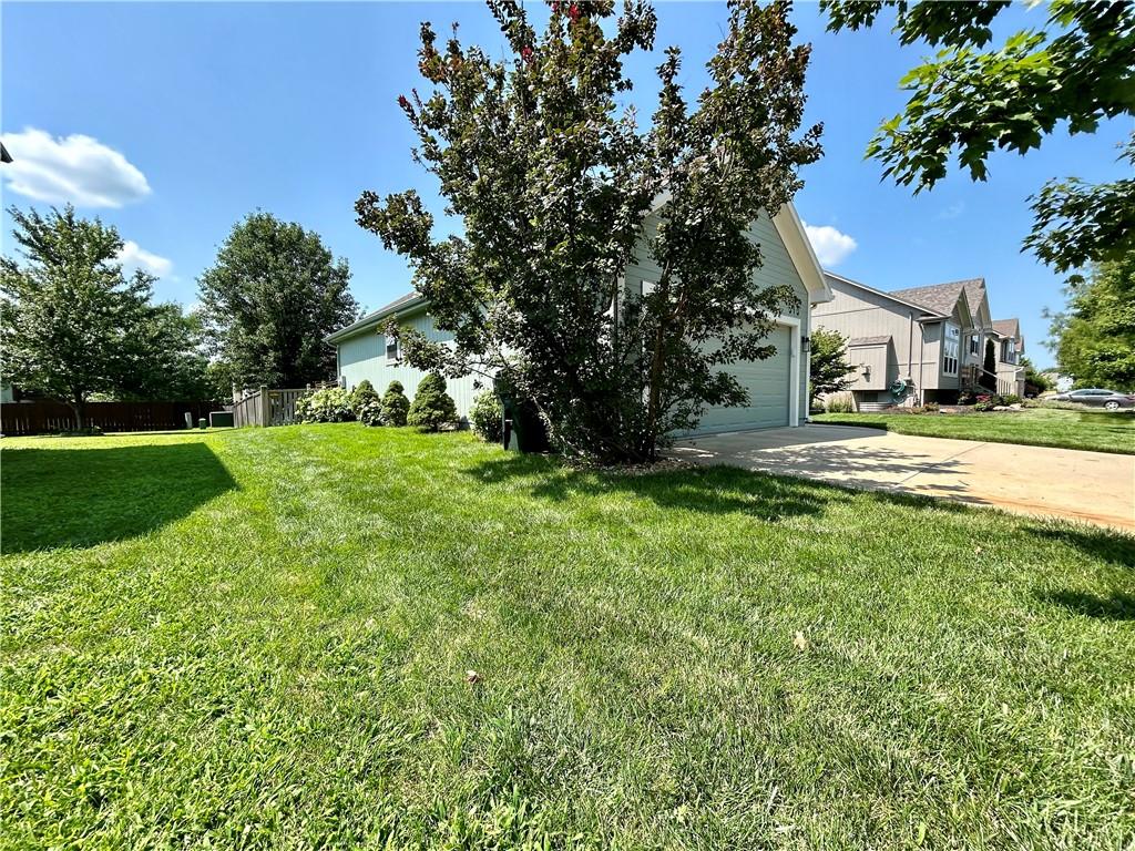 513 E Cheyenne Street