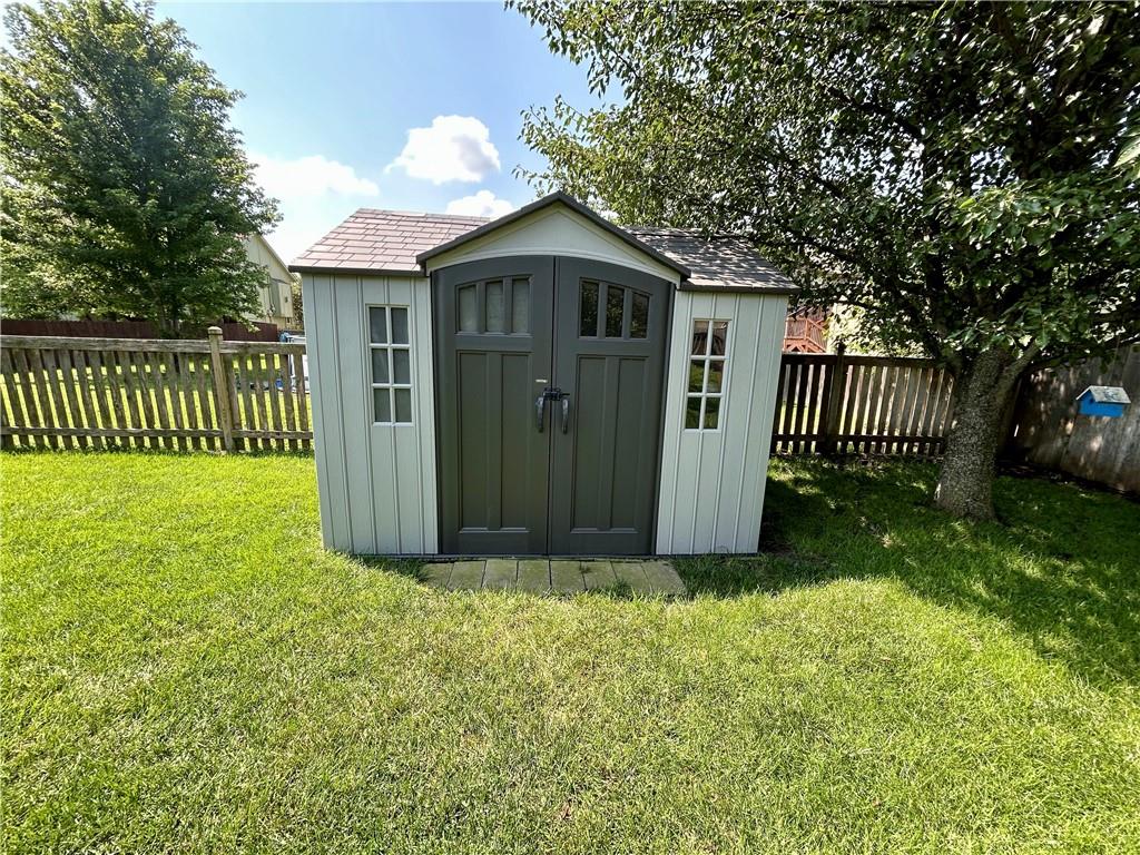 513 E Cheyenne Street