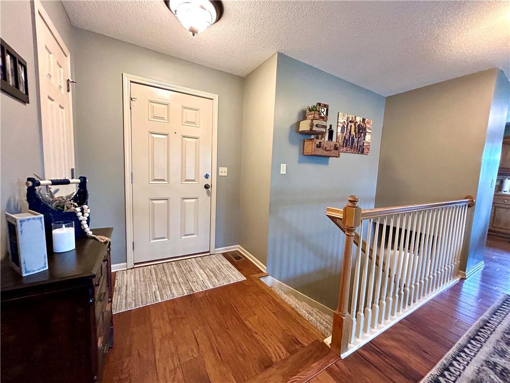 513 E Cheyenne Street