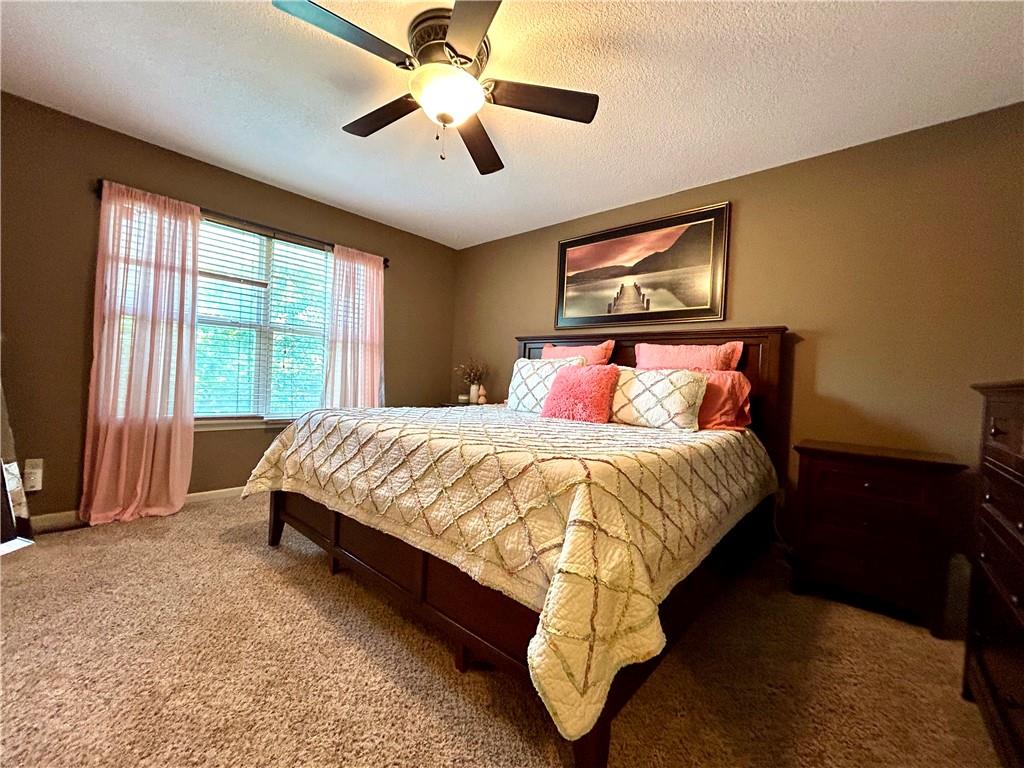 513 E Cheyenne Street