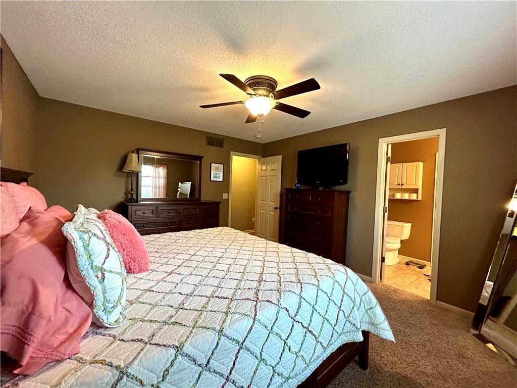 513 E Cheyenne Street