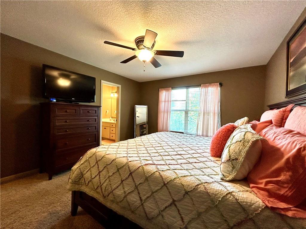 513 E Cheyenne Street