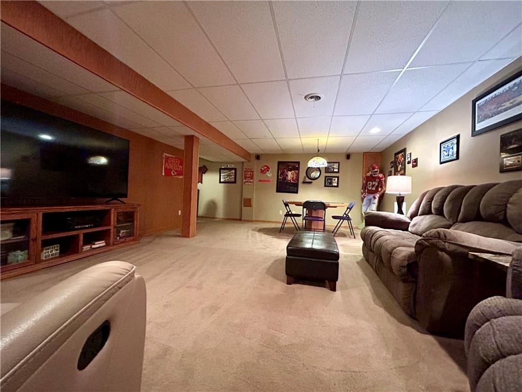 513 E Cheyenne Street