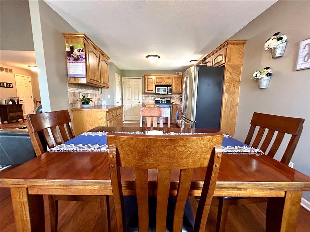 513 E Cheyenne Street