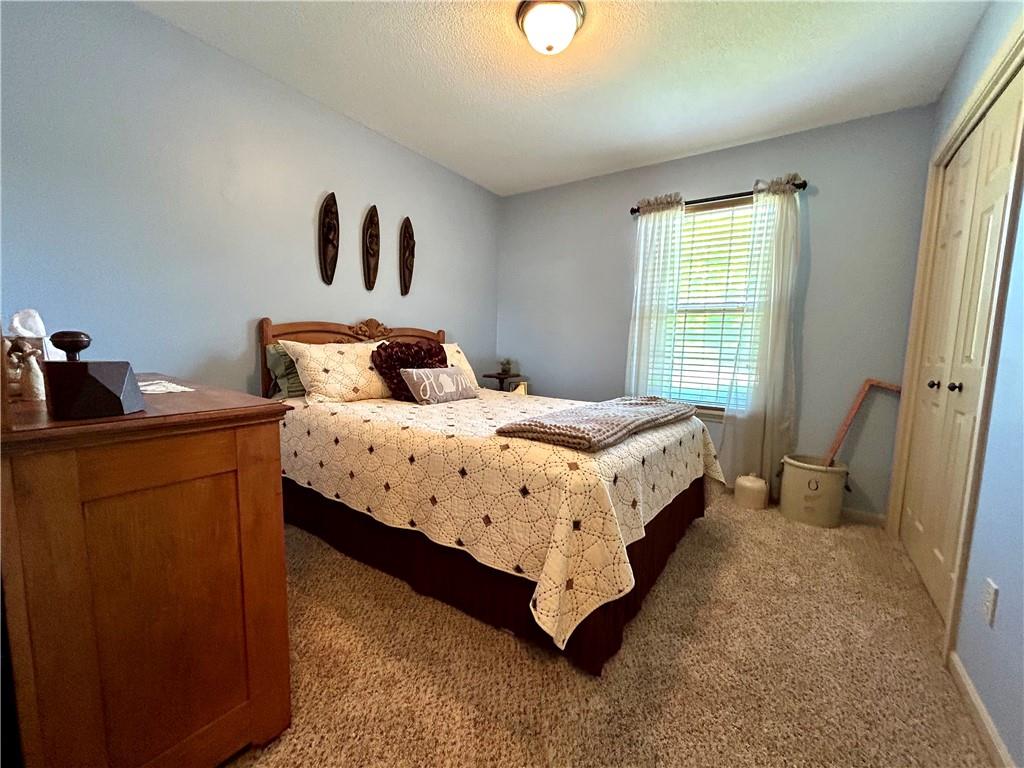 513 E Cheyenne Street