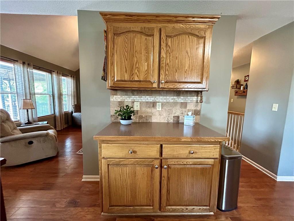 513 E Cheyenne Street