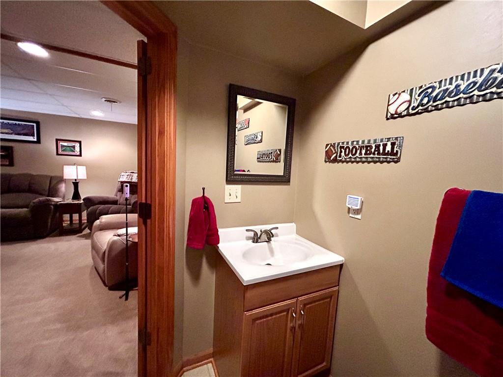 513 E Cheyenne Street