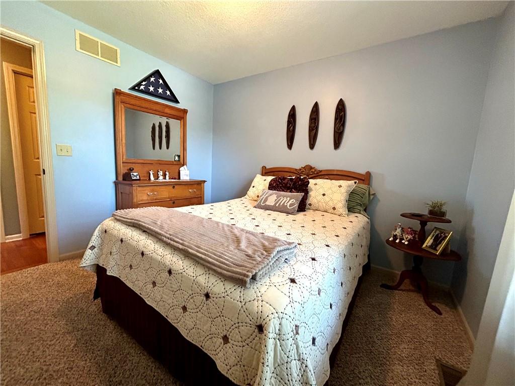 513 E Cheyenne Street