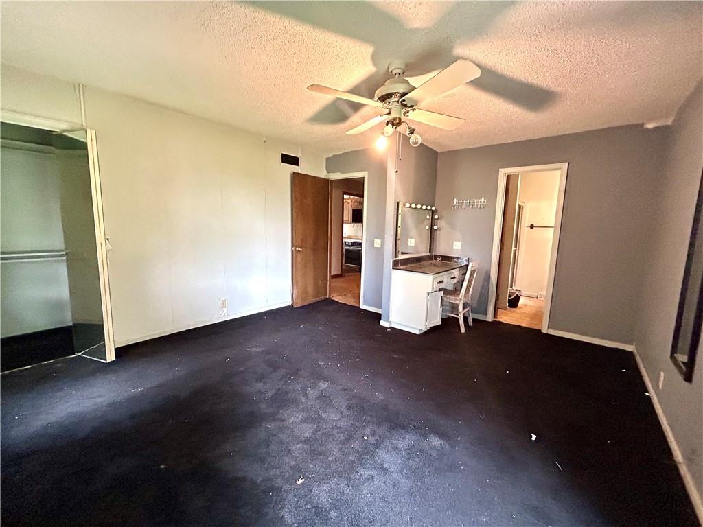 19121 E 500 Road