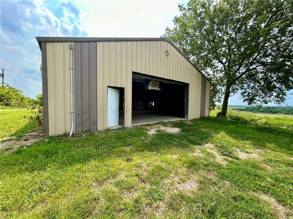 19121 E 500 Road