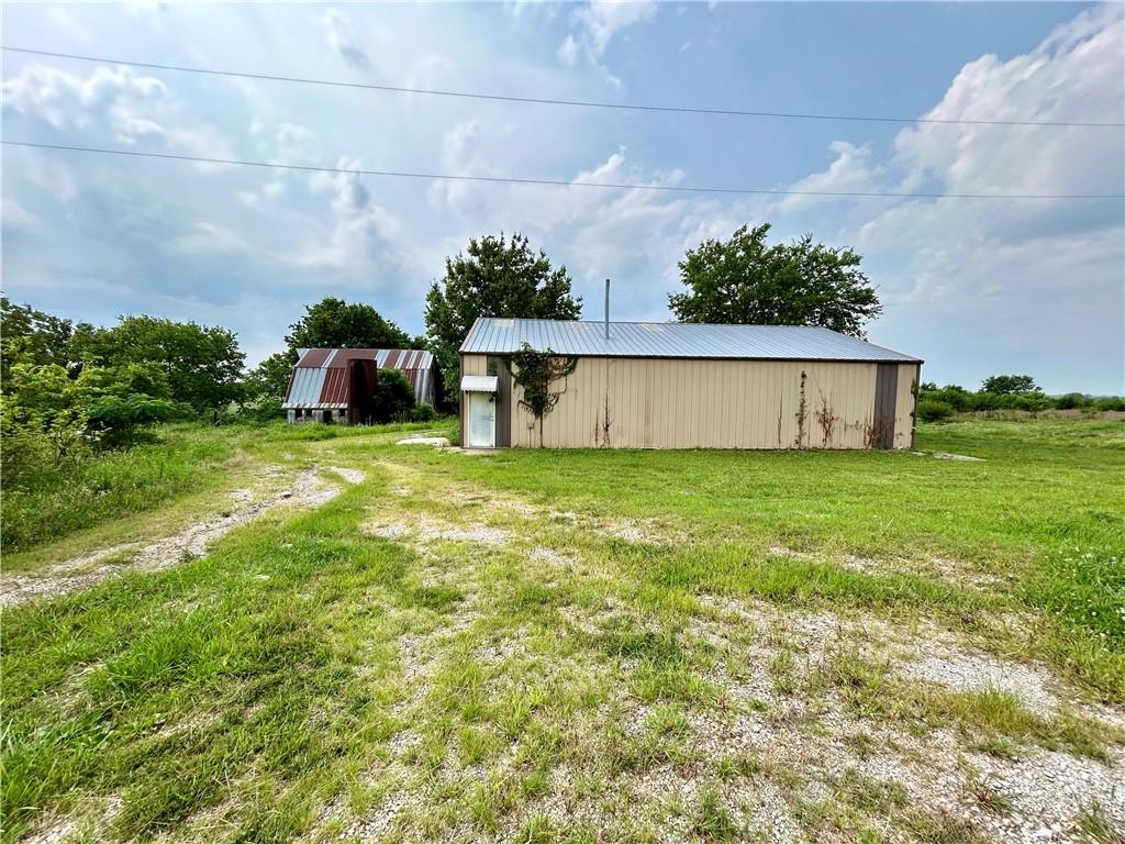 19121 E 500 Road