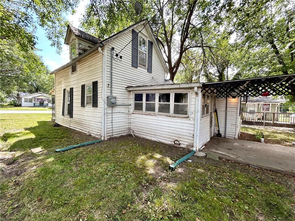 307 E 12th Street
