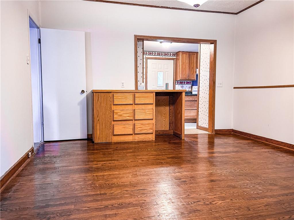 1302 High Street