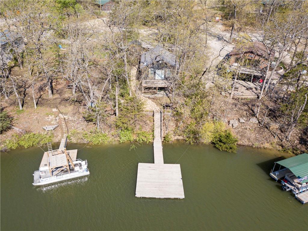 5 E Lakeside Circle