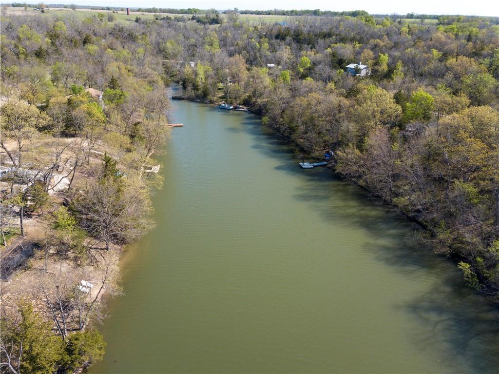 5 E Lakeside Circle