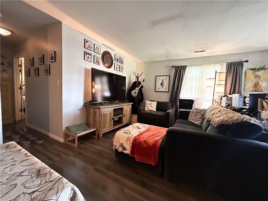 21 Oak Crest Drive