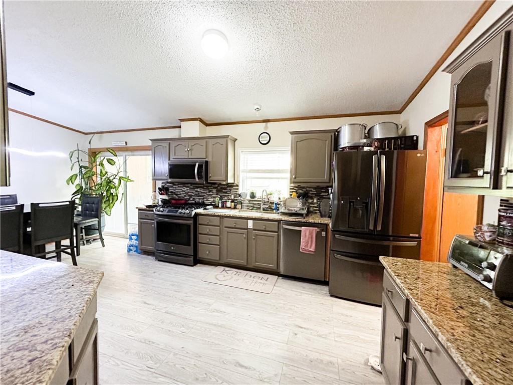 3120 N 89th Terrace