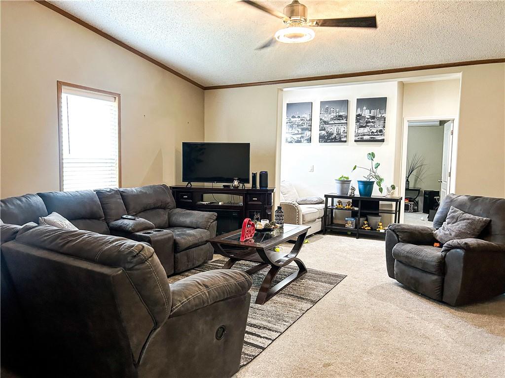 3120 N 89th Terrace