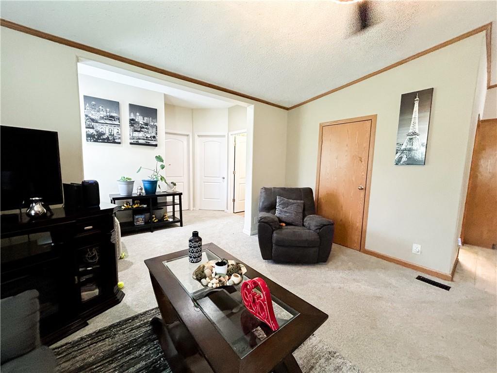 3120 N 89th Terrace