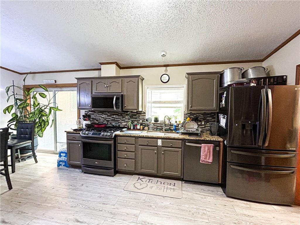 3120 N 89th Terrace