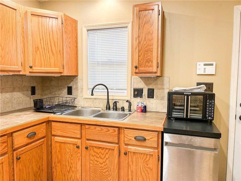 2222 State Line Road