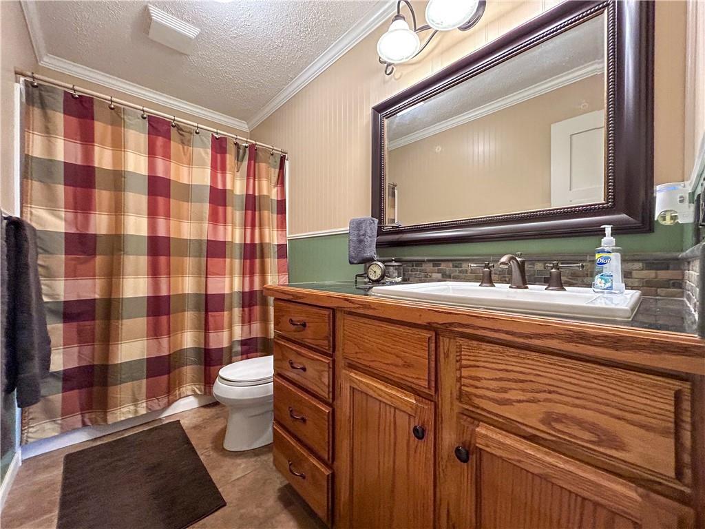 2222 State Line Road