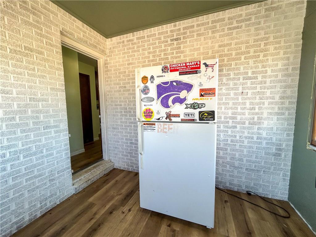 20340a KS 52 Highway