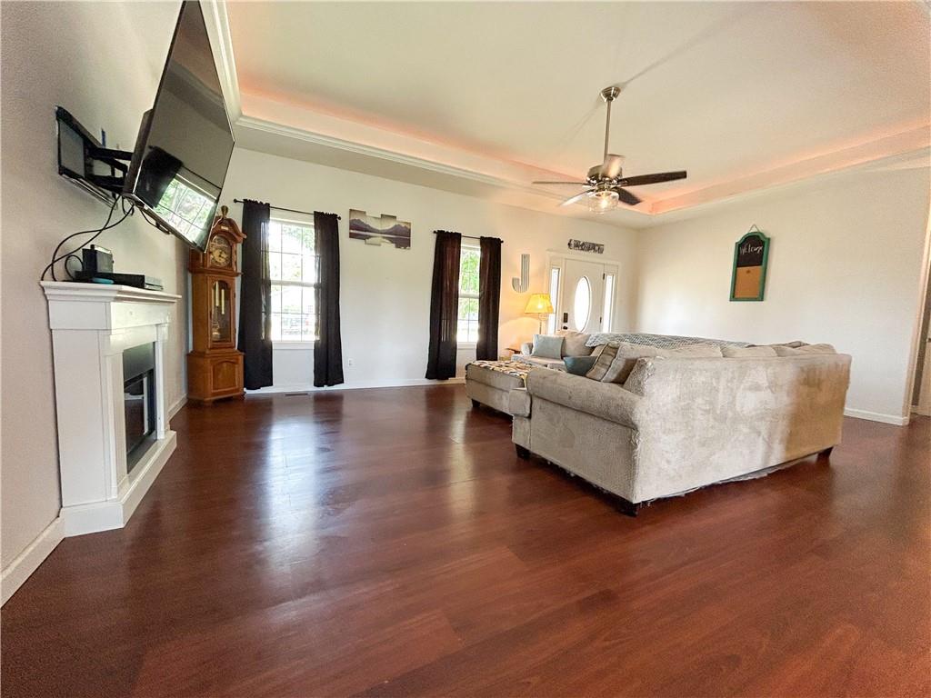 302 S 6th Street