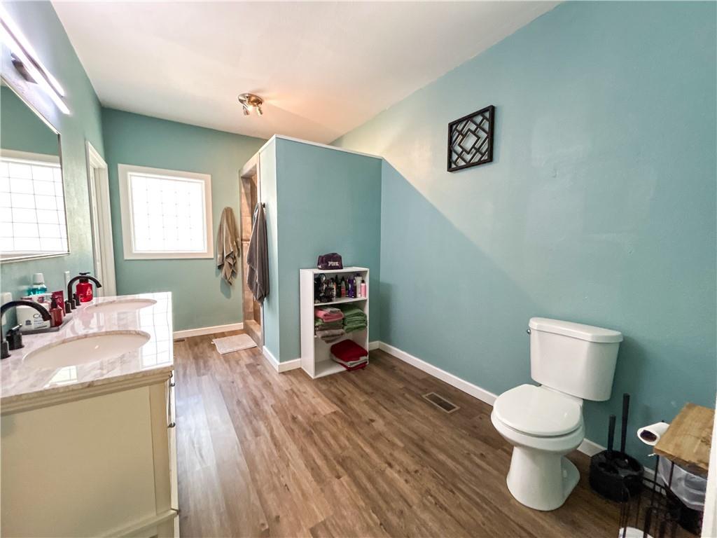 302 S 6th Street